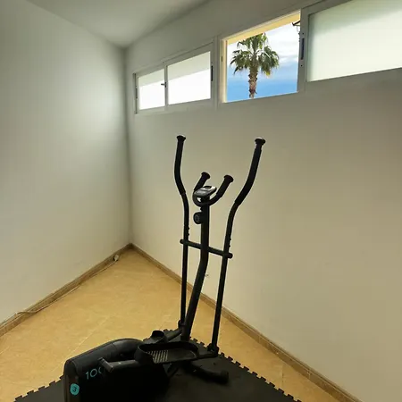 Primera Linea, Playa, Piscina Y Amanecer Apartament